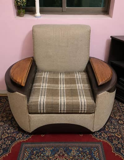 Seven seater sofa set