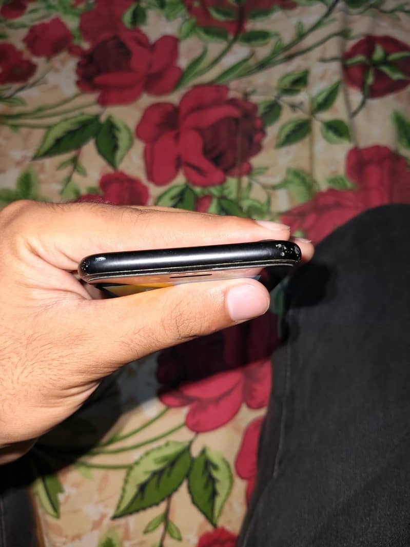 Apple iPhone 7 1