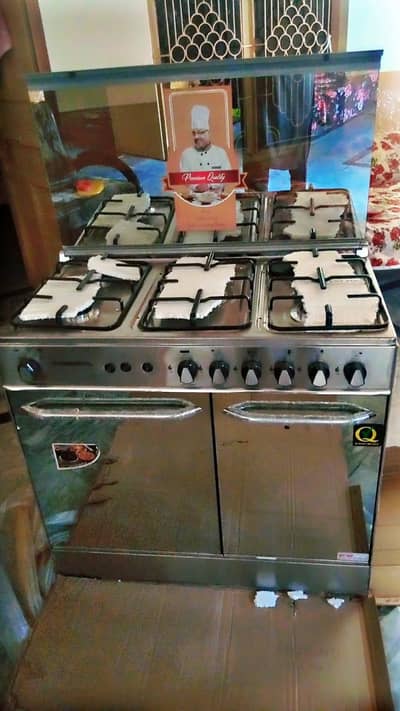 general electric gass oven for sale 5x burners. condition good