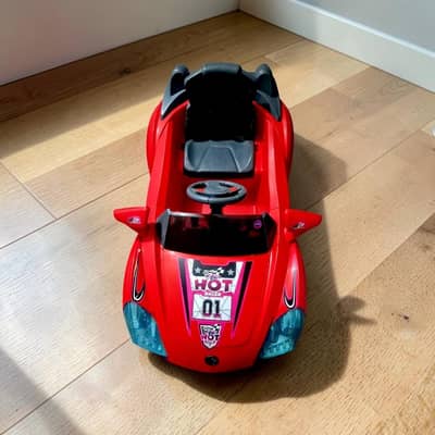 Kids Car - Battery Operated Ride on car