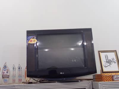 Superb HD TV 10 by 10 in cheapest price !