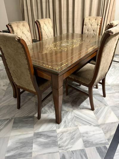 six seater dinning table for sale