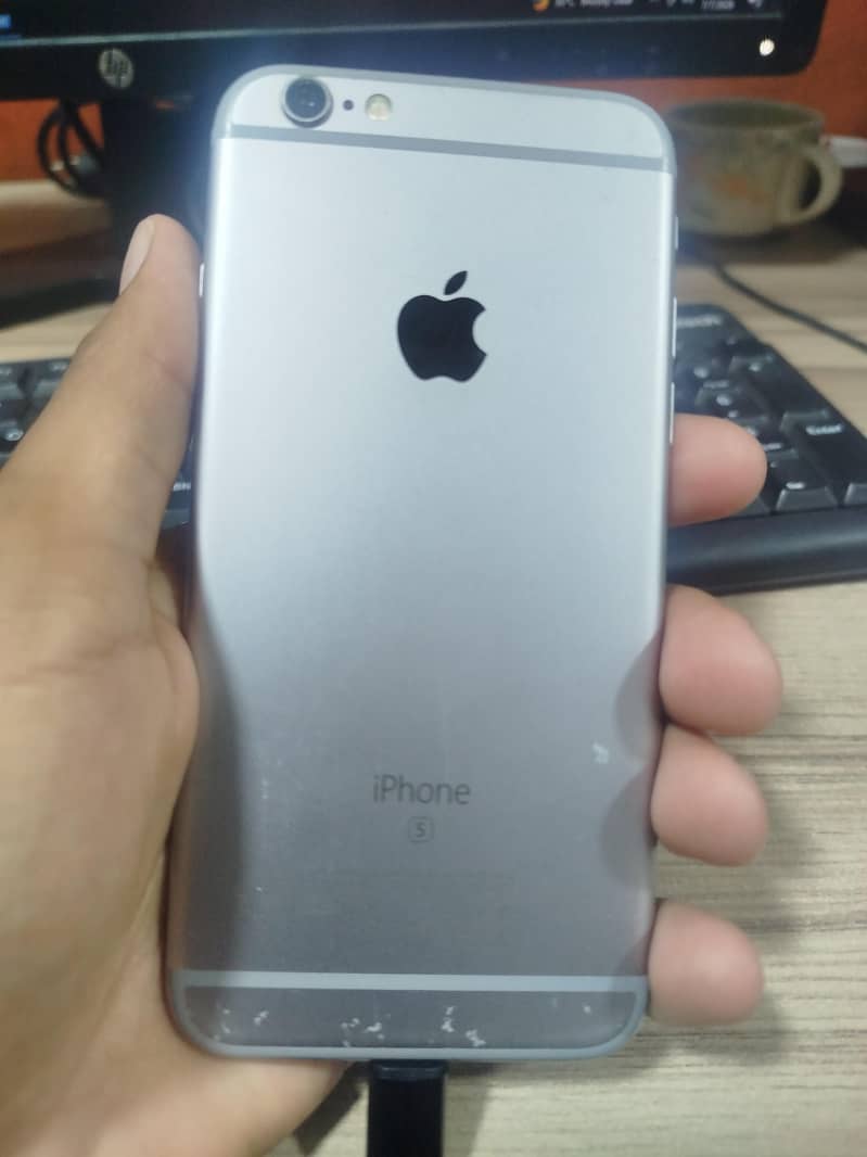 Apple iPhone 6S 0