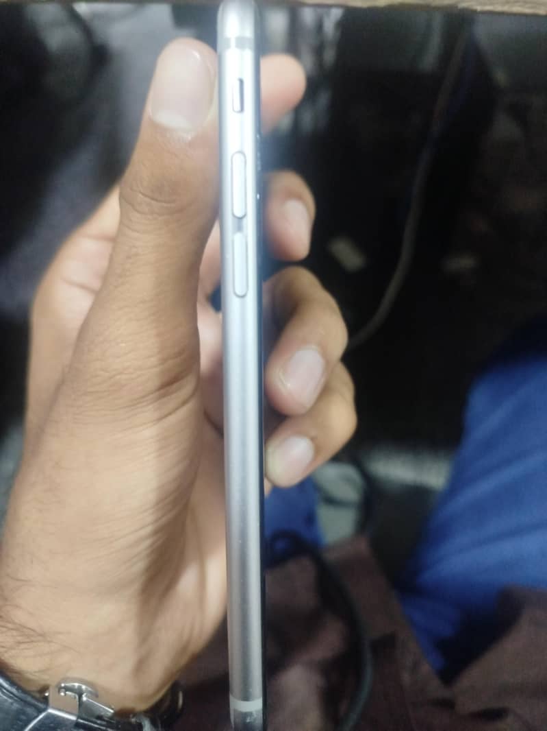 Apple iPhone 6S 2