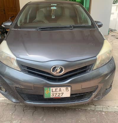 Toyota Vitz 2015