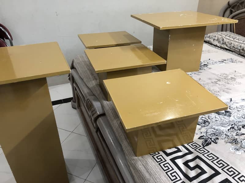 Multi use tables 0