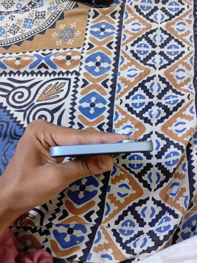 Realme Note 60 6