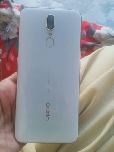 OPPO F11 urgent sale 8/256 All okay ha 03155831587