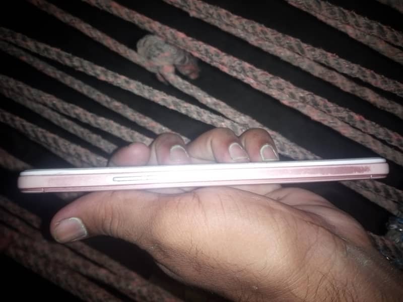 OPPO A57 4