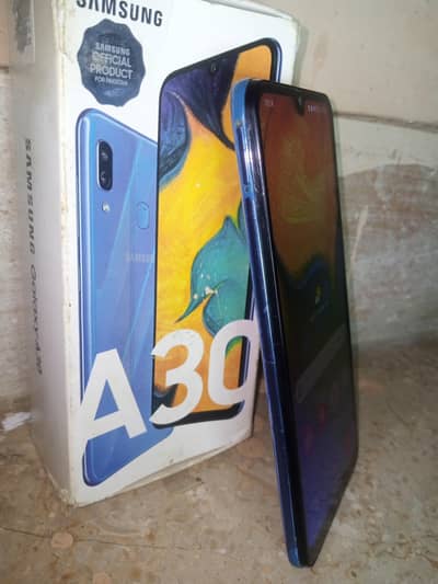 Samsung Galaxy A30