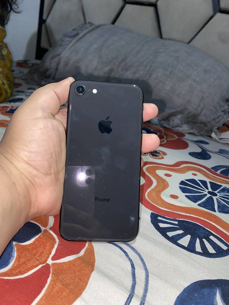Apple iPhone 8 5