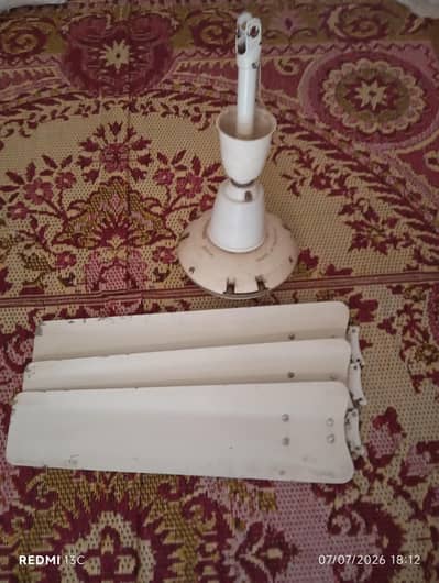 ROYAL CEILING FAN