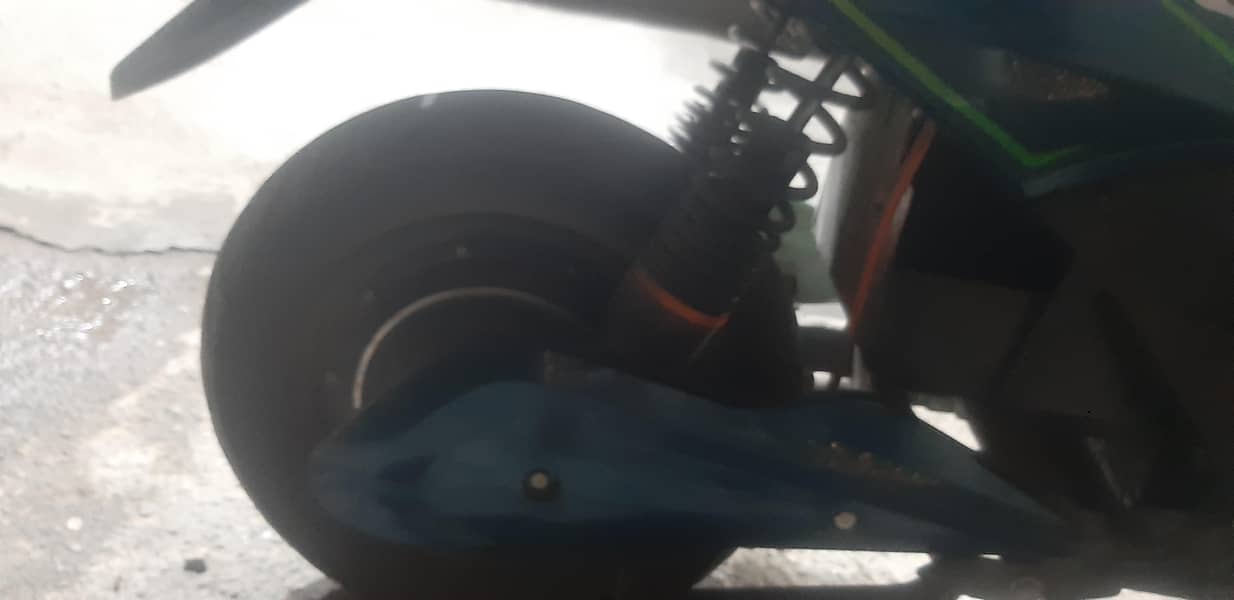 scooty 2