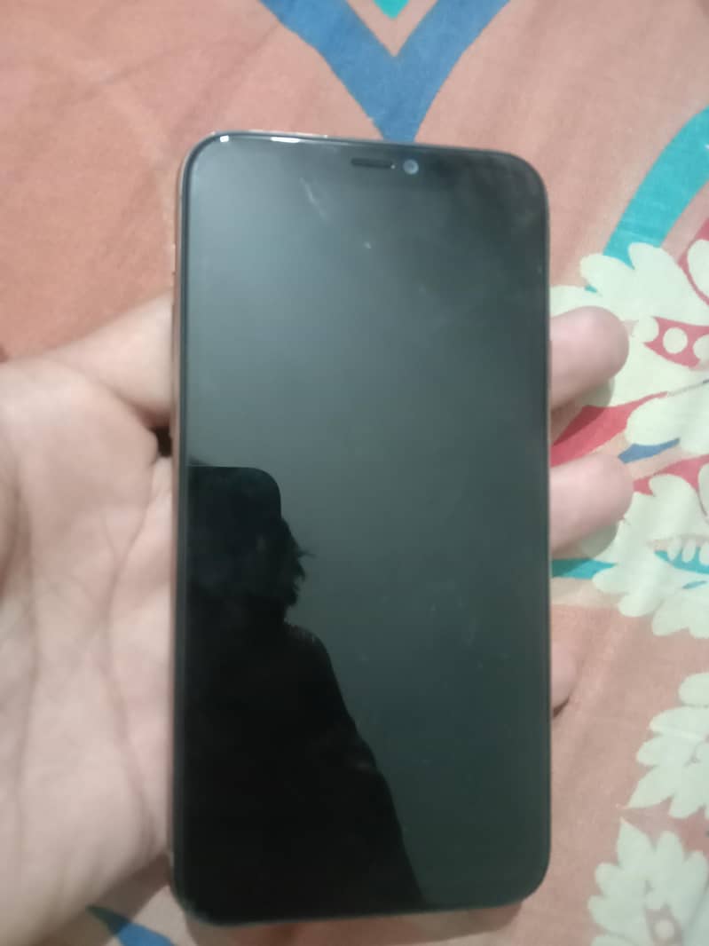 Apple iPhone 11 Pro 2