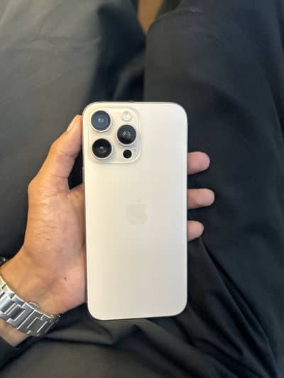 Apple iPhone 16 Pro Max