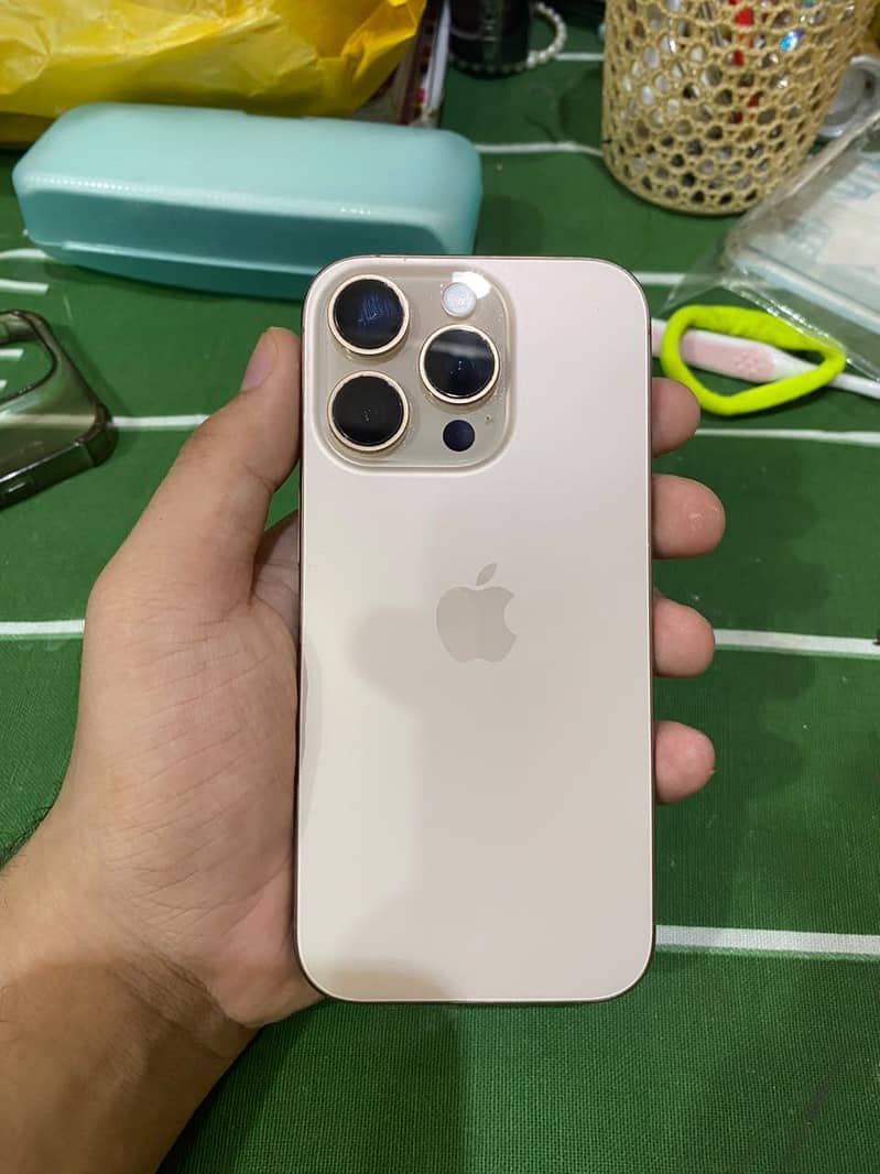 iPhone 16 pro 0