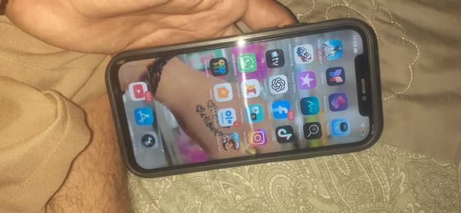 Apple iPhone 12