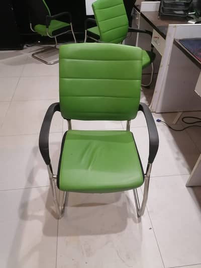 Office Chairs and Computer Tables Best For Call Center