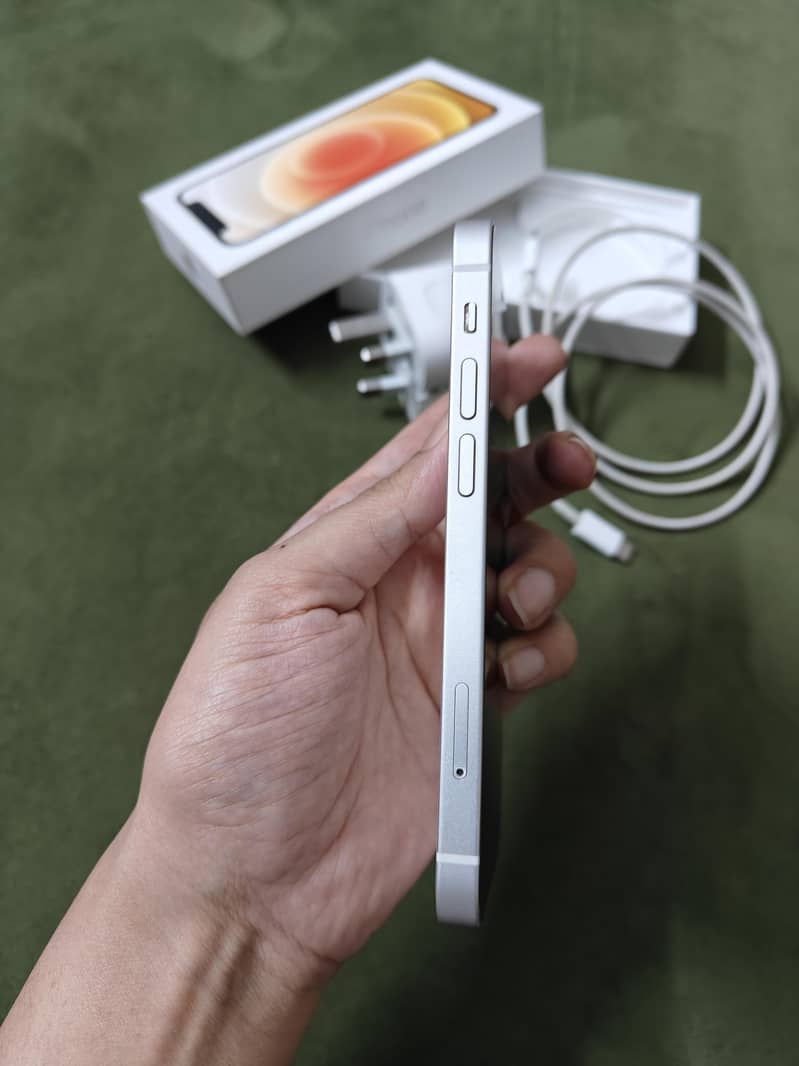 Apple iPhone 12 Mini 128GB – Factory Unlocked | White | Complete Box 3