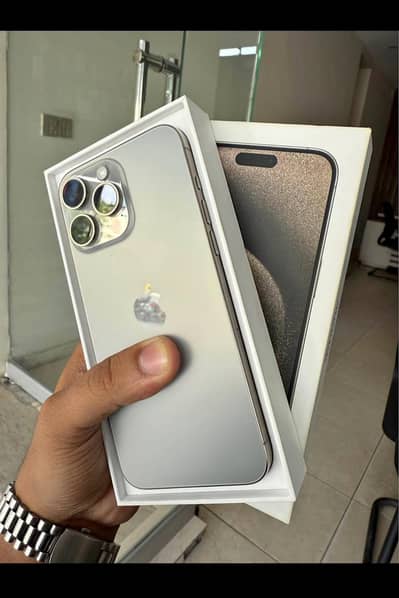 iPhone 15 pro max. 0313 4935014