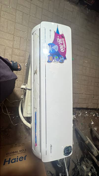Dawlance 1.5 Ton Inverter or LG Non inverter