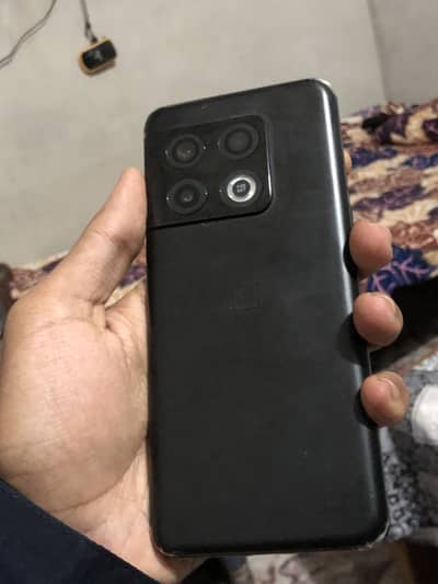 One Plus 10 Pro