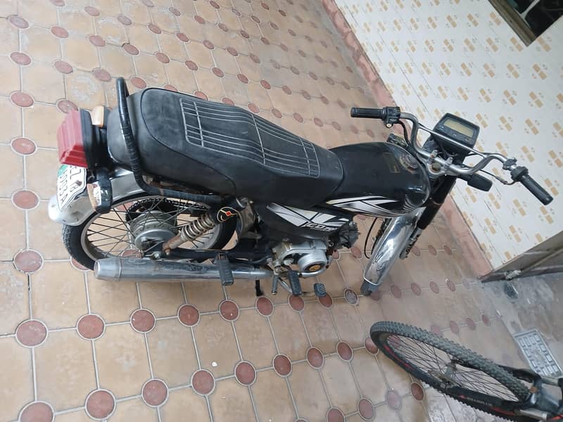 Ghani CD 70 1