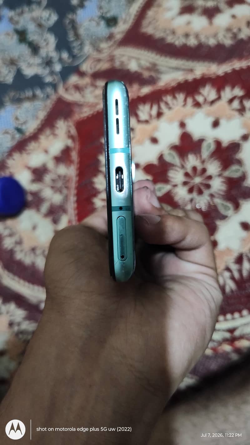 One Plus 8T 5
