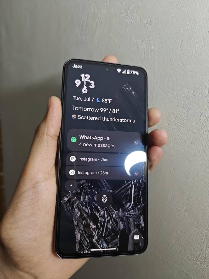 Google Pixel 8 2