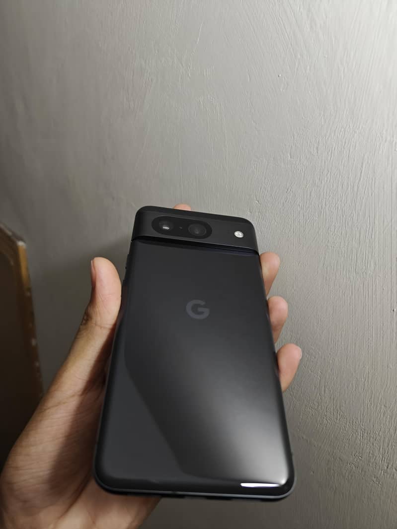 Google Pixel 8 4