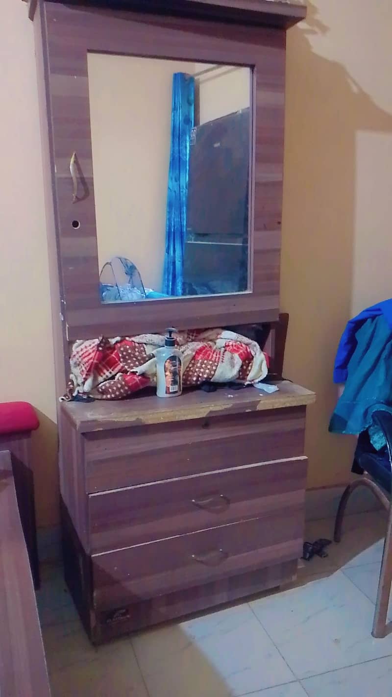 bedroom set 0