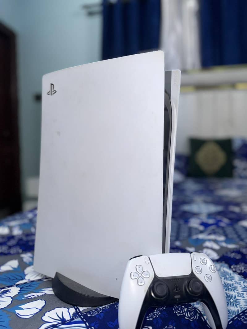 PS5 + 2 CONTROLLER 0