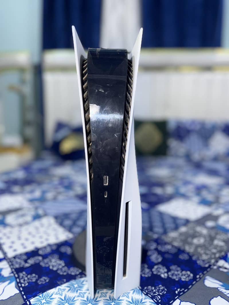 PS5 + 2 CONTROLLER 1
