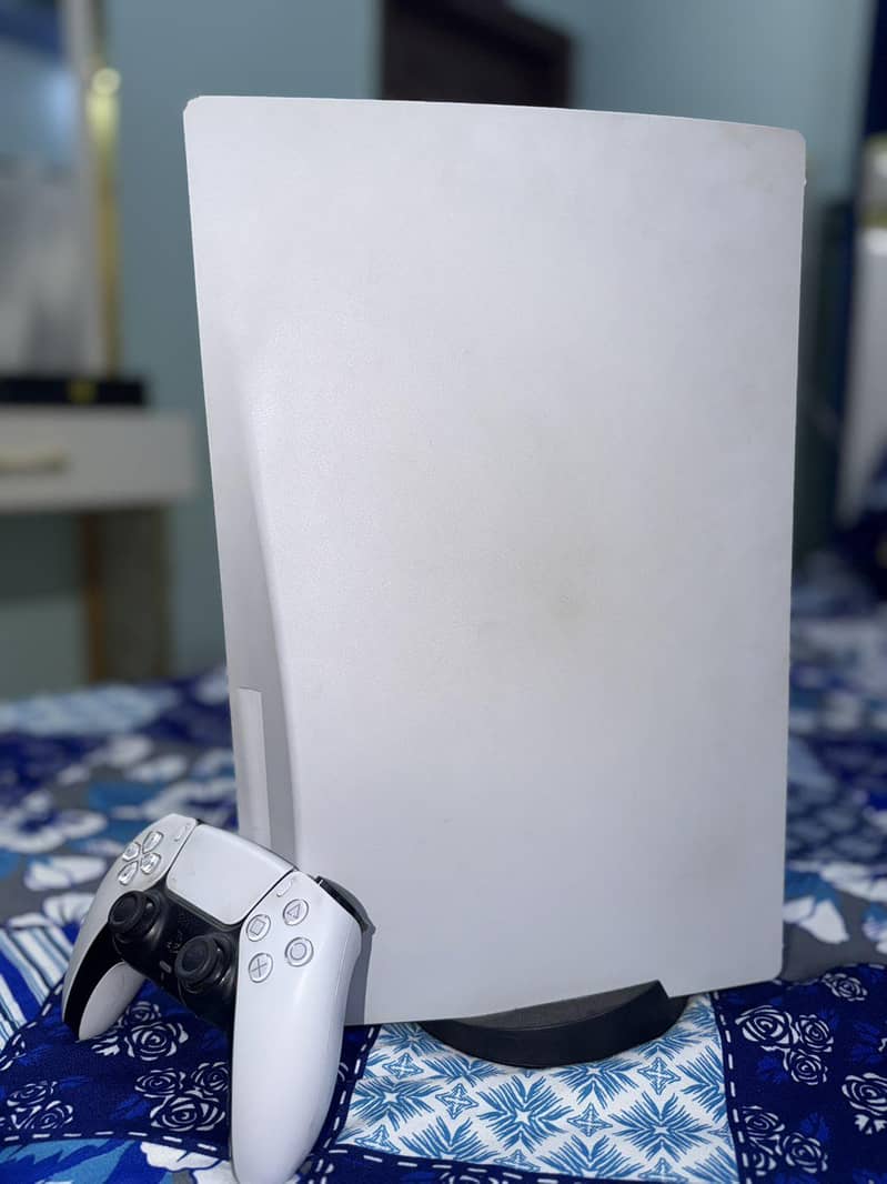 PS5 + 2 CONTROLLER 4