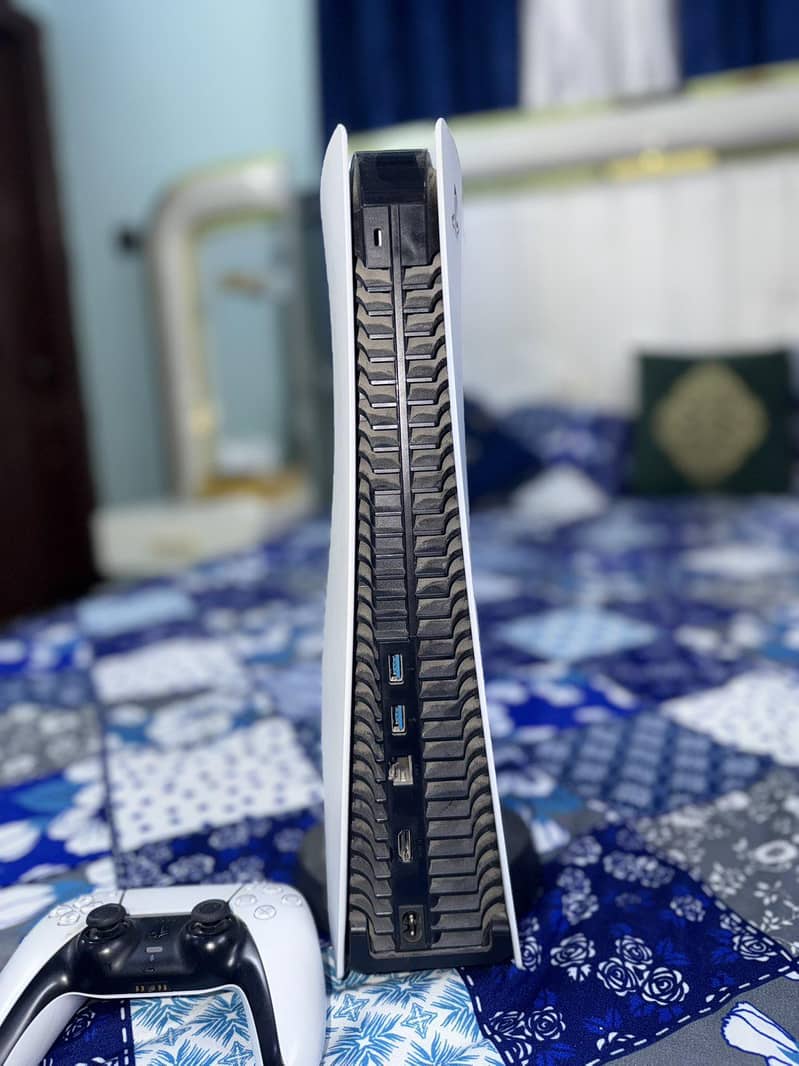 PS5 + 2 CONTROLLER 5