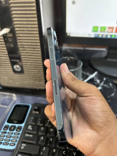 iPhone 12 Pro Max JV