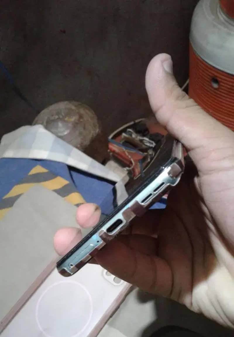 One Plus 8T 1