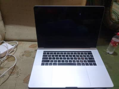 MacBook pro 16 2019