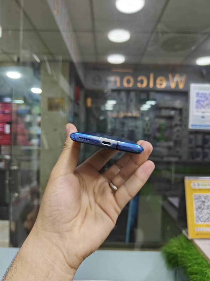 One Plus 7 Pro 6