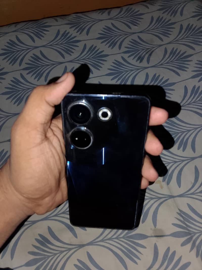 camon 20 0