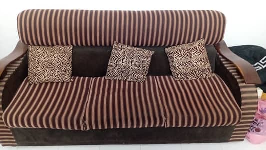 05 seater sofa set 3 door wardrobe 2 door divider