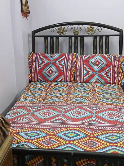 Iron Bed with Cotton Mattress for Sale