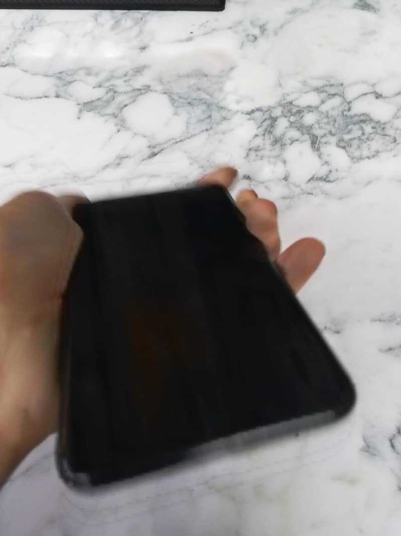 Apple iPhone 8 Plus 2