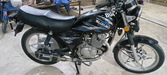 Suzuki GS 150 se