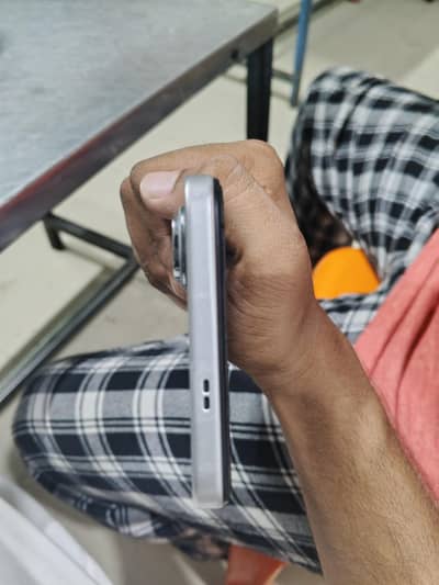 Infinix Hot 60i