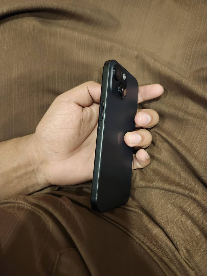 Apple iPhone 15 6