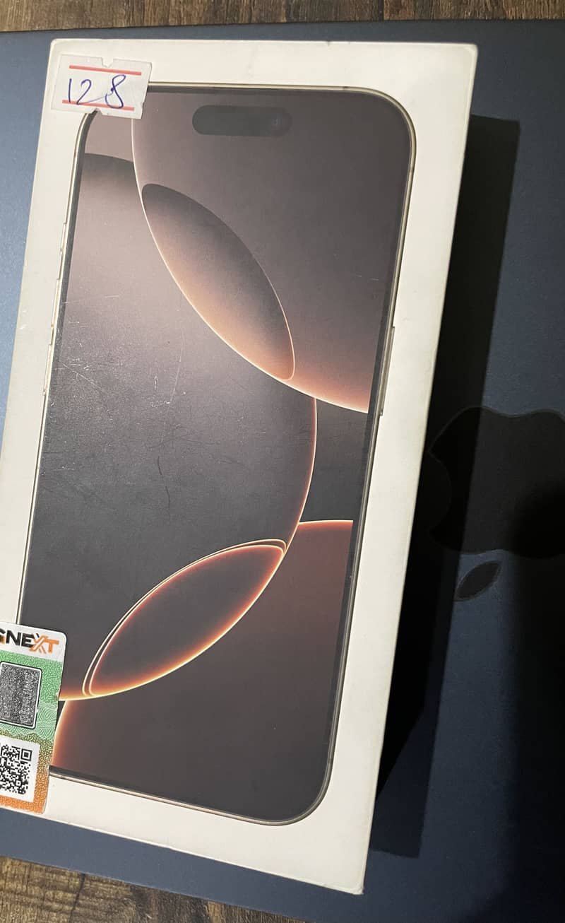 Apple iPhone 16 Pro 3