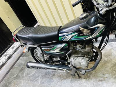 Honda CG 125 (2023)