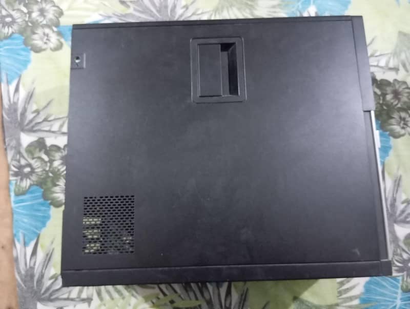 dell brand computer  3