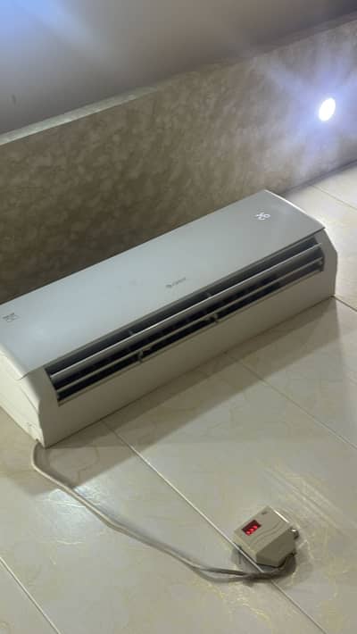 Gree Pular 1.5 Ton Inverter AC (Model: GS-18PITH1W)  10by10 condition